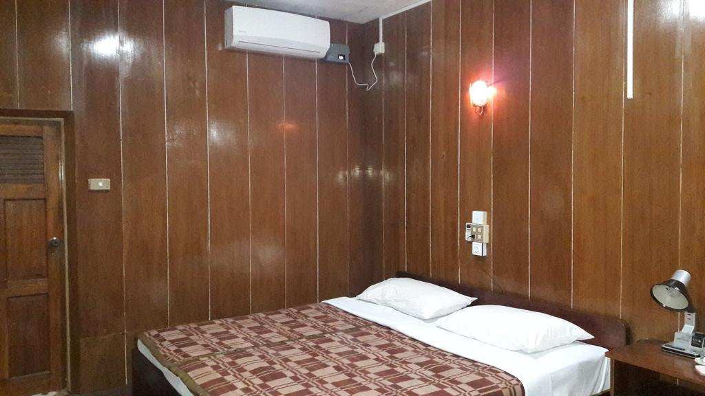 Primrose Hotel Nyaung Shwe Exterior foto